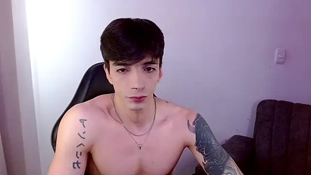 H3ll_B0I webcam show