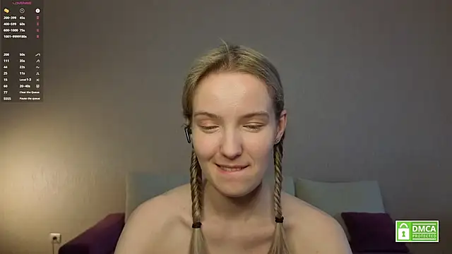 HongTomczak's Live XXX Chat