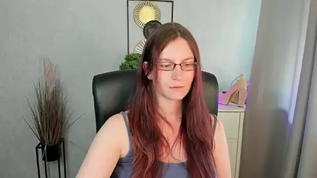 Chat +18 de emmaxDelight ao vivo