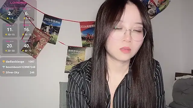 77-Vicky's Live XXX Chat