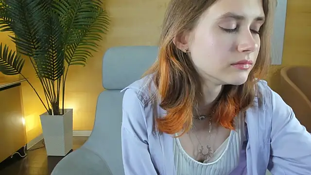 NidaSween's Live XXX Chat