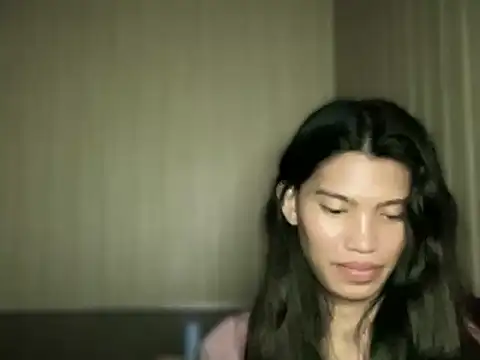 הופעת וובקאם של Yourgoddess_jayve