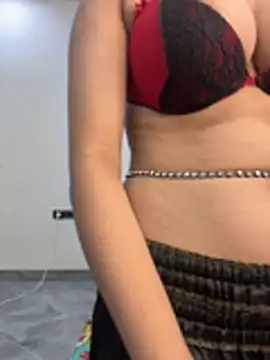 Baddie_Riya's Live XXX Chat