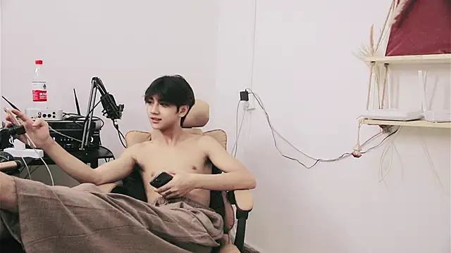 VIP-77 Show Webcam