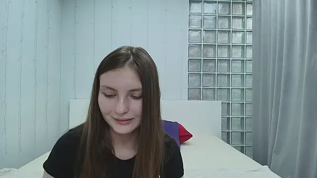 Shyly__Lisa's Webcam Show