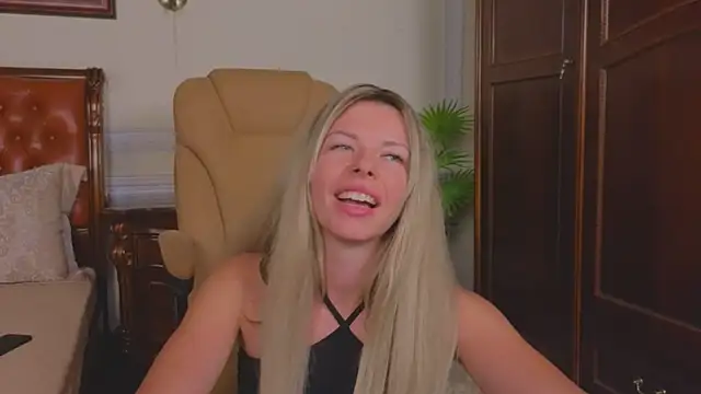 Real_Tini: απευθείας συνομιλία ΧΧΧ