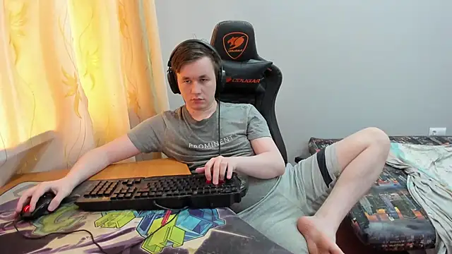 iliaskrislove Chat XXX live