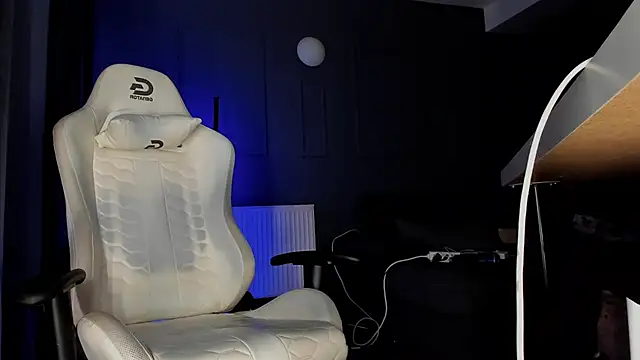 uptomatty Chat XXX live