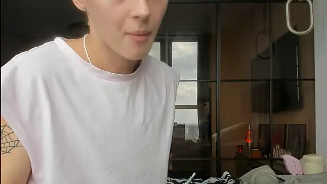 angelAndyy 即時 XXX 聊天