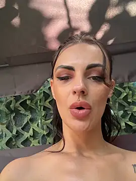 wwwdddccc1 XXX чат на живо