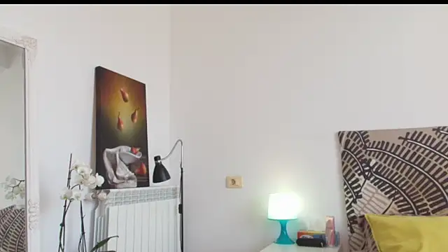 צ'אט XXX בשידור חי של IreneBlue_