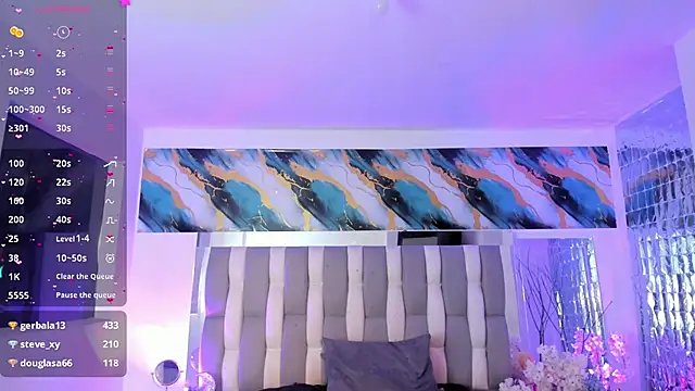 Chat +18 de IsaDiiaz ao vivo