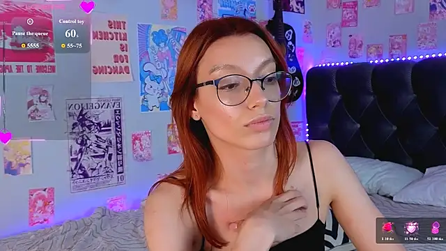 צ'אט XXX בשידור חי של CindyMoriLove