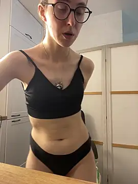 Czat XXX na żywo – MartiniiSelenna