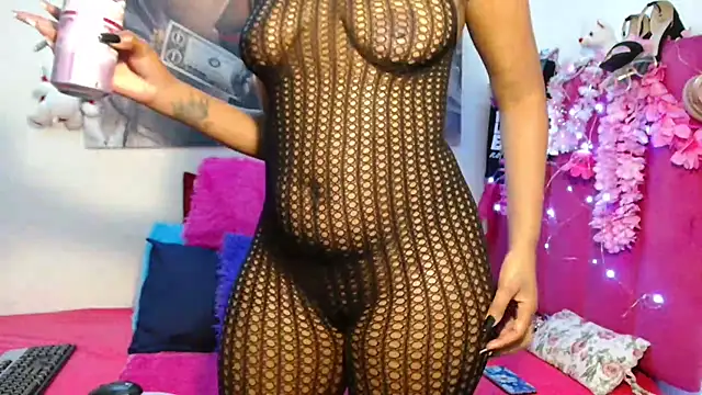 Chat +18 de Moreish-06 ao vivo