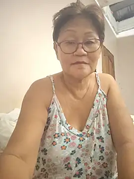 Sunflower1956's Live XXX Chat