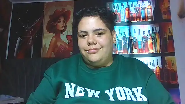 Hailey_Curvy Chat XXX in diretta
