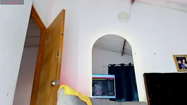 lyan_77 라이브 XXX 채팅