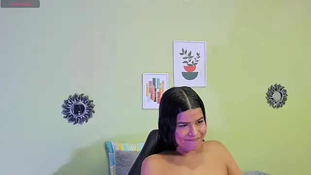 Chatroom XXX en direct de salome_cuty