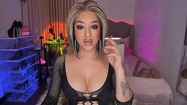 Chat +18 de GoddessTransContessa ao vivo