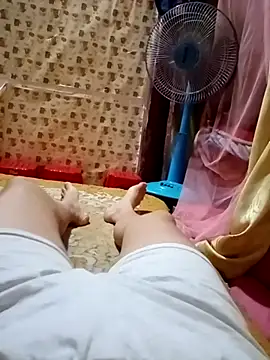 -Tara-a Live XXX Chat