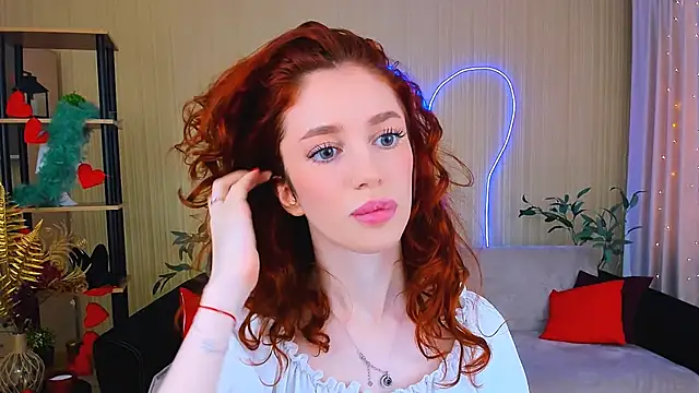 ChristinaConteeree Adlı Modelin Canlı XXX Sohbeti