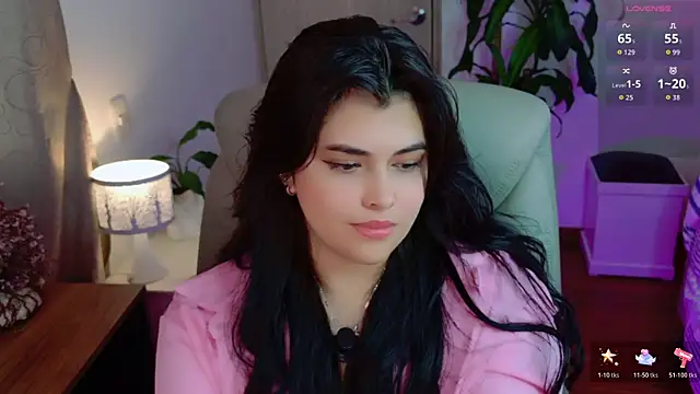 צ'אט XXX בשידור חי של Nannicutee