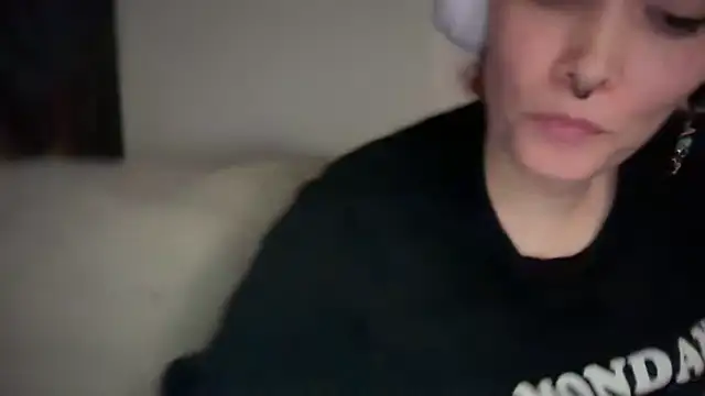 Chat +18 de FRRANNKIE ao vivo
