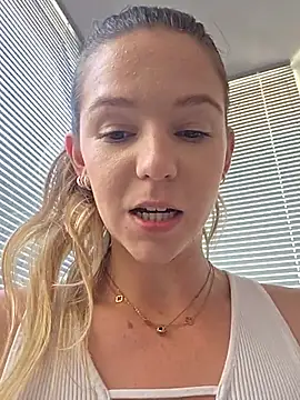 Chat XXX ao vivo de lucie_mehott