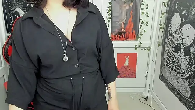 Czat XXX na żywo – Caroline_cutte