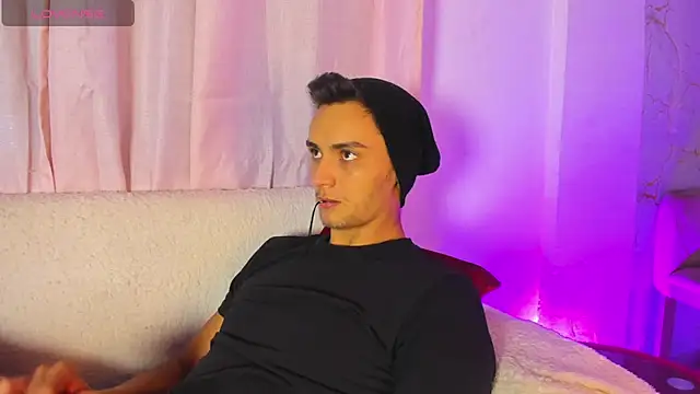 XXX chat uživo modela andrewevans46