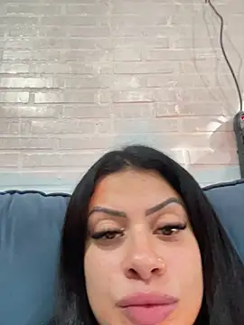 Chat +18 de belababyy ao vivo