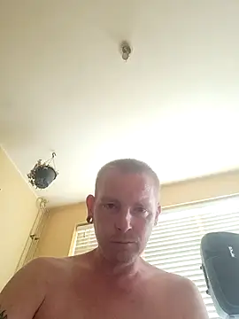 piercingpik Live XXX-chat