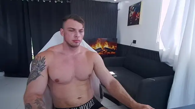 YourHotGreg Adlı Modelin Canlı XXX Sohbeti