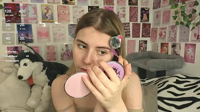 Chat +18 de Honey_Lia ao vivo