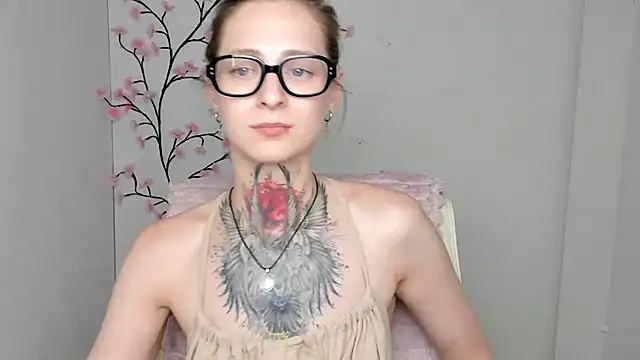 Esmi_Winter – Naživo XXX chat