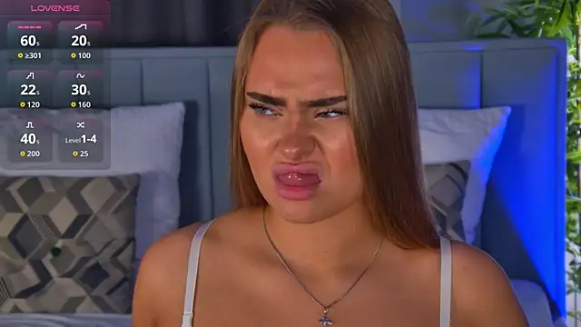 XXX chat uživo modela MonicaWestt