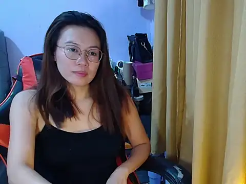 crizzybel élő XXX-chatje