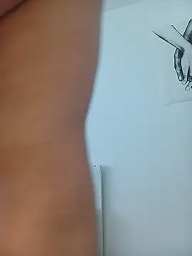 Živý XXX chat BigTla90