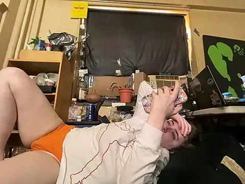 Snowbunnycake_131's Live XXX Chat