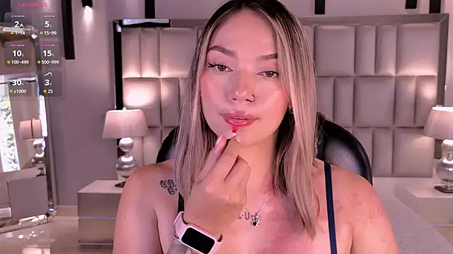 Živý XXX chat HaleyGreen1