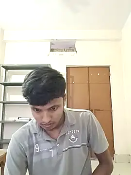 SUGAR_DADDY_18 Show in webcam