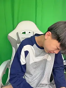 DD-101 Chat XXX live