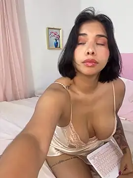 Živý XXX chat LucyMartelli