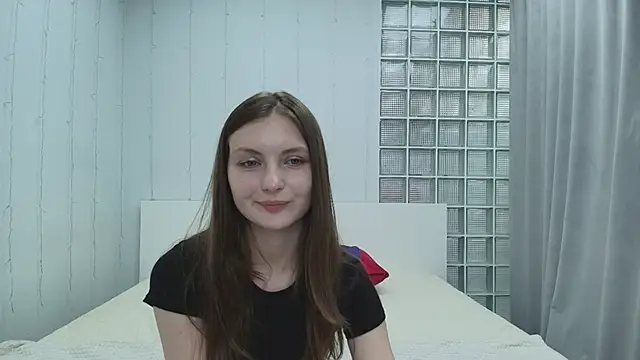Chat XXX ao vivo de Shyly__Lisa