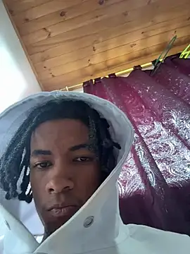 Онлайн чат XXX BearBigDick_