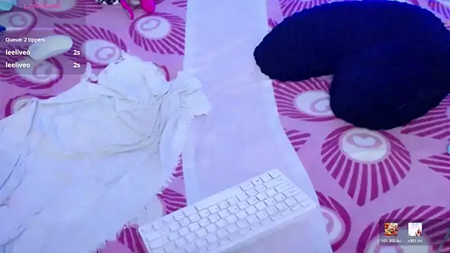 Chatroom XXX en direct de ninatiny