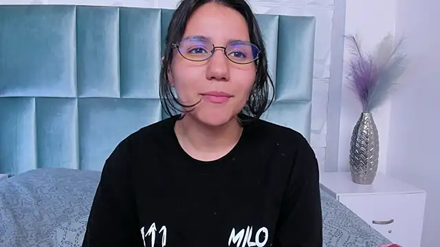 Chat XXX en directo de HollyPeach
