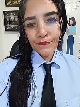 MAYE__13 Adlı Modelin Canlı XXX Sohbeti