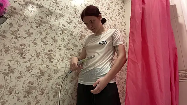 AudriaCriner XXX чат на живо
